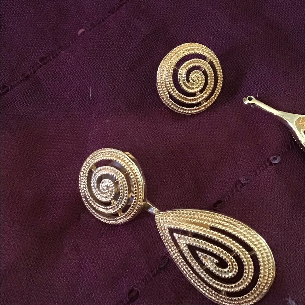 Necklace and earrings set - Picture 7 of 7